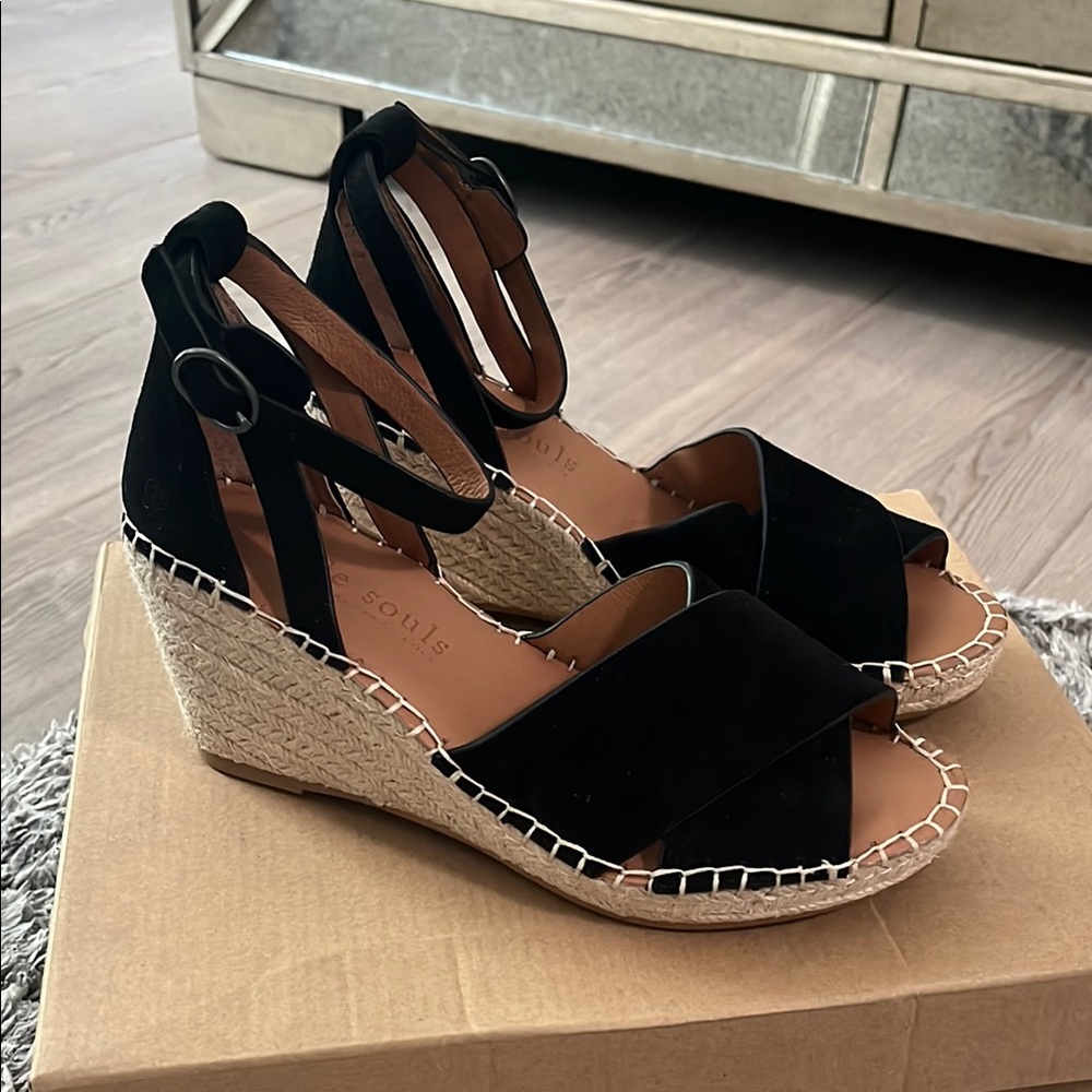 GENTLE SOULS CHARLI X-BAND WEDGE ESPADRILLES - BLACK SUEDE - LIKE NEW